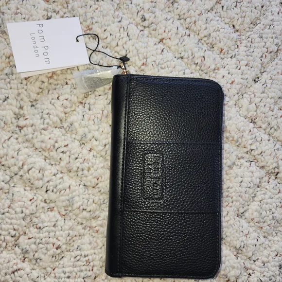 Pom Pom London Black Clutch Wristlet - Picture 4 of 14